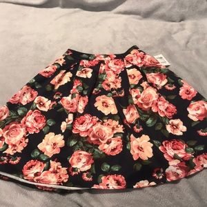 Floral pattern skirt